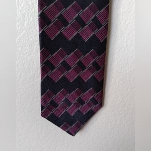 💥3/$12 L'Homme 100% Silk Geometric Patterned Tie